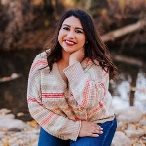 Meet your Posher, Alyssa